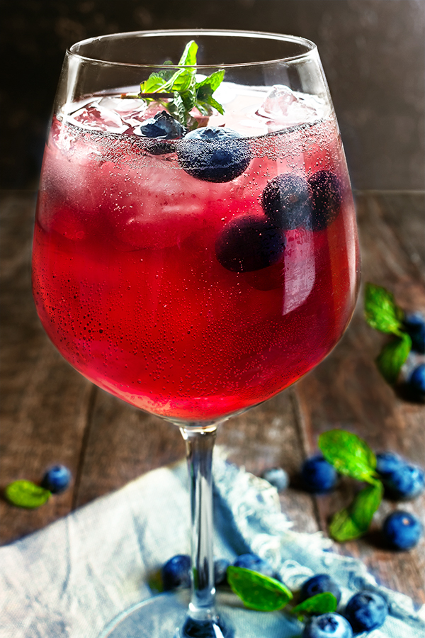 Red Wine Blueberry Spritz Cocktail