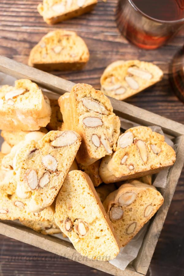 Tuscan Almond Cantucci Biscuits