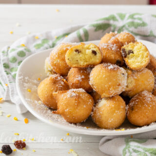 Easy Venetian Carnival Fritters with raisins