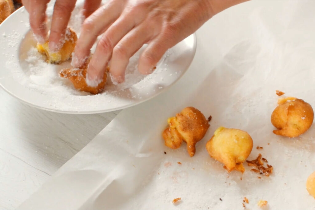 How to fry Venetian Carnival Fritters