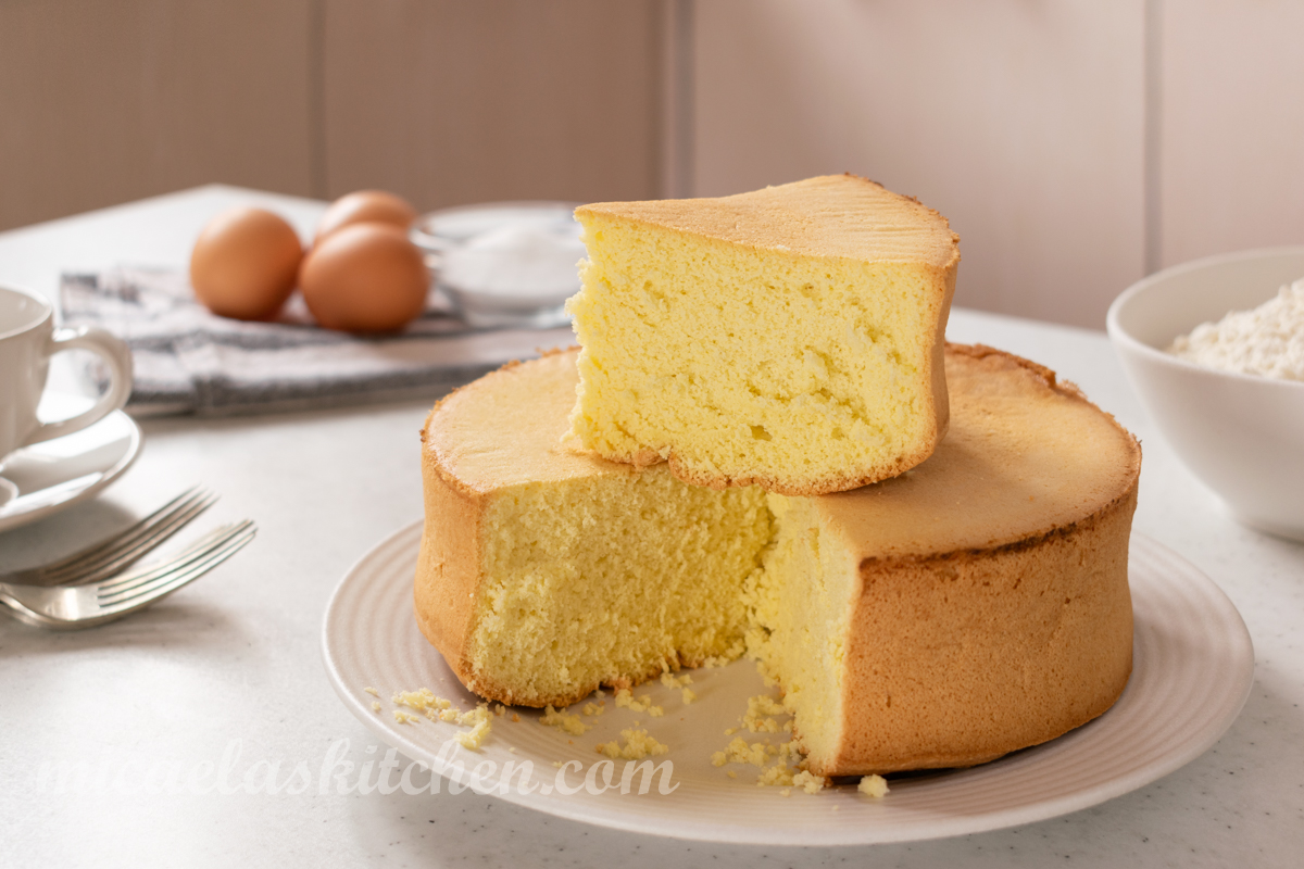 How to make a super fluffy sponge cake with only 3 ingredients