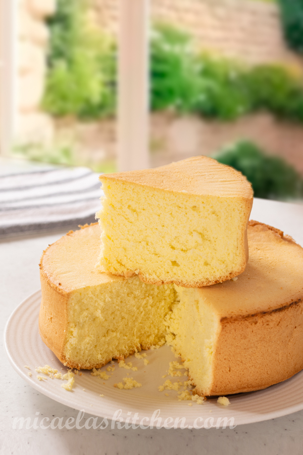 How to make a super fluffy sponge cake with only 3 ingredients