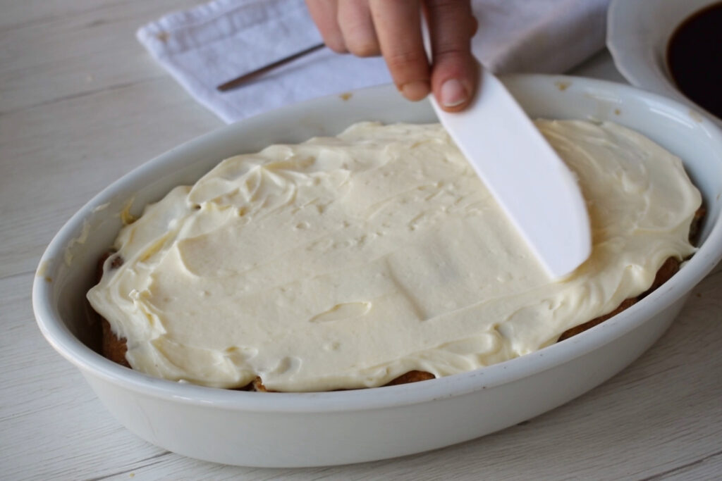 How to make the classic tiramisu recipe: make the layers