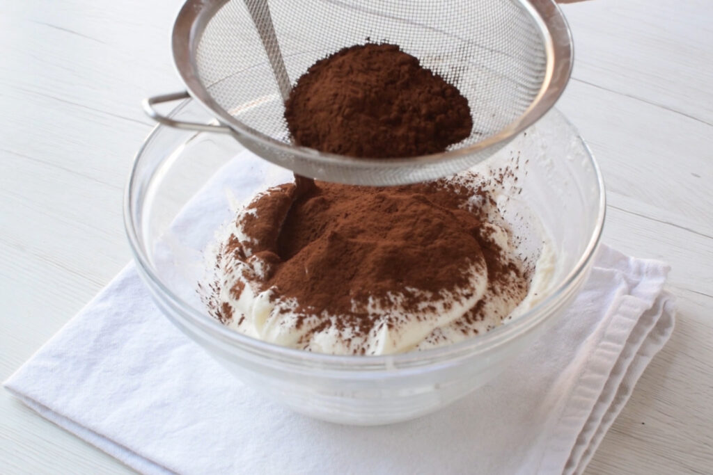 How to make zuccotto: chocolate cream instructions