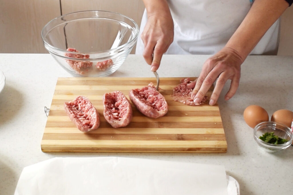 How to Make Classic Italian Meatballs