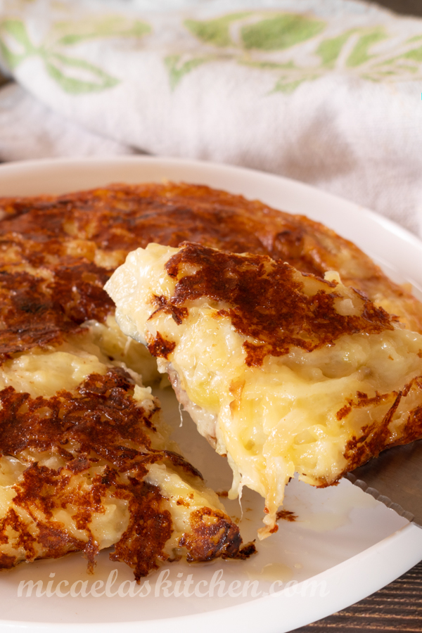 Cheesy Italian potato cake