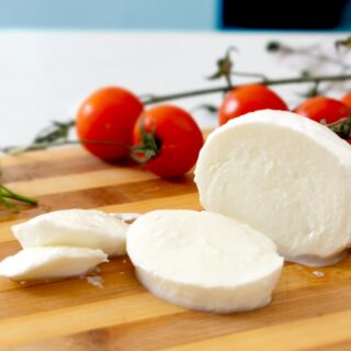 How to Make Homemade Mozzarella