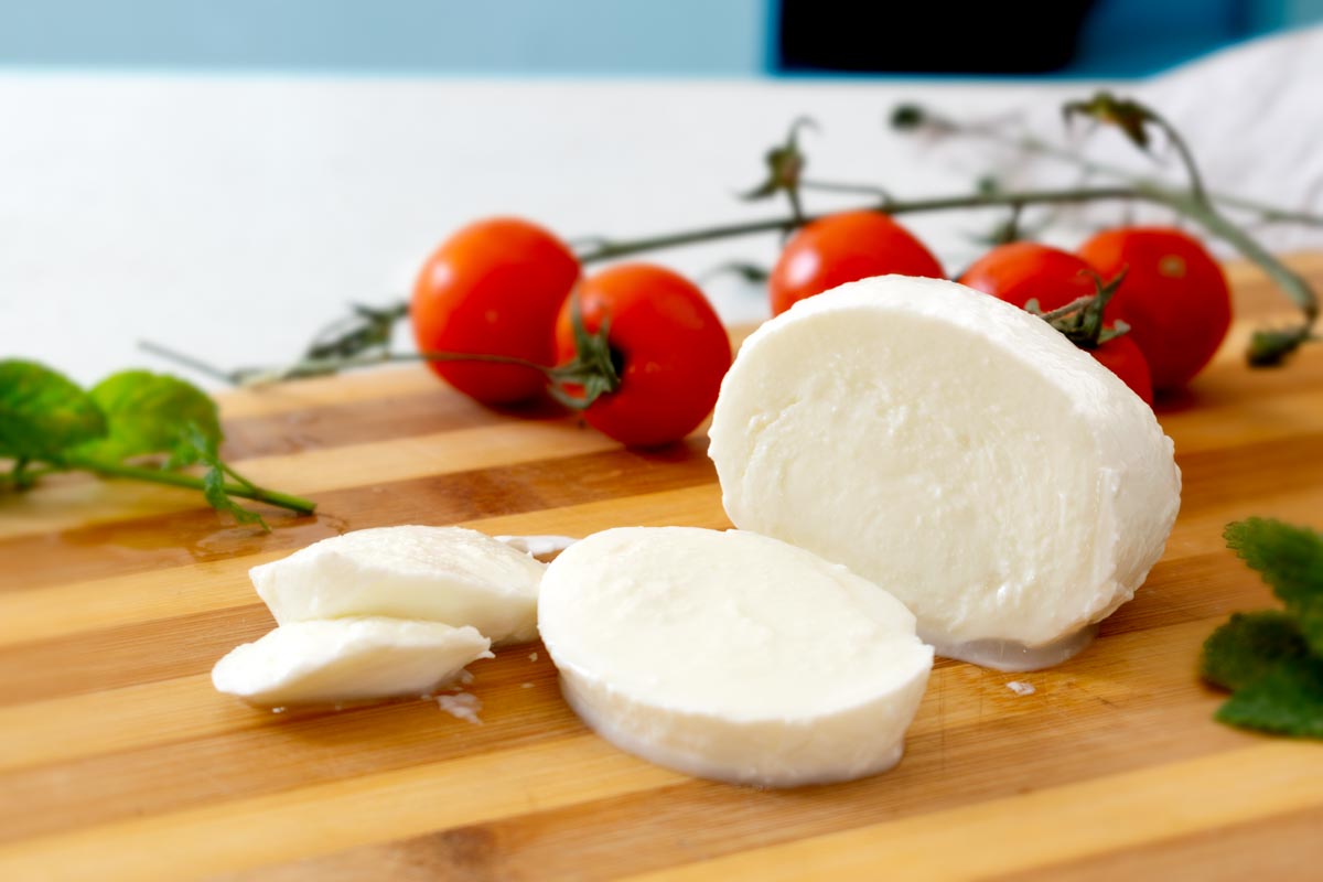 How to Make Homemade Mozzarella