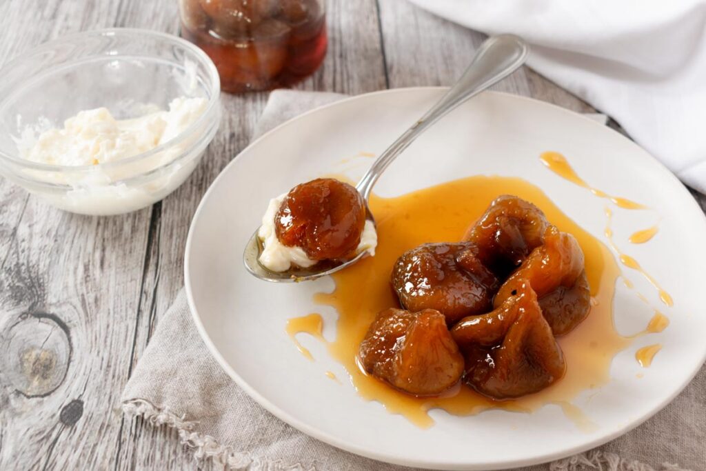 Caramelized Figs with cheese