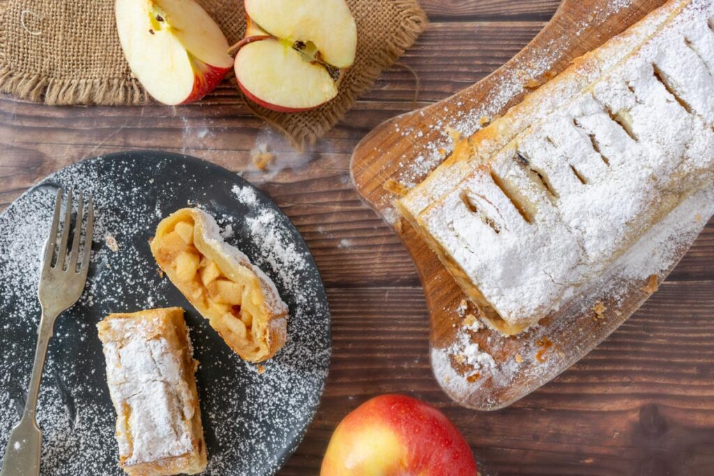 Classic Italian Apple Strudel Recipe