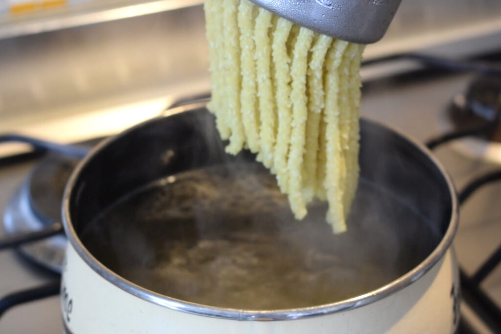 Let drop Passatelli directly into the boiling broth.