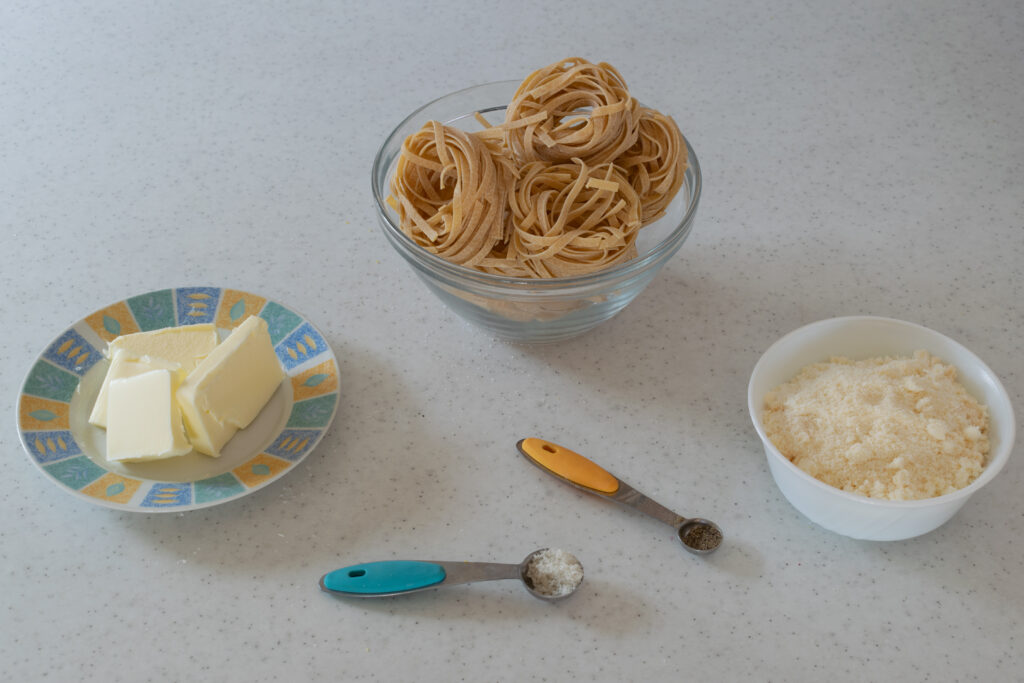 Authentic Alfredo Fettuccine ingredients