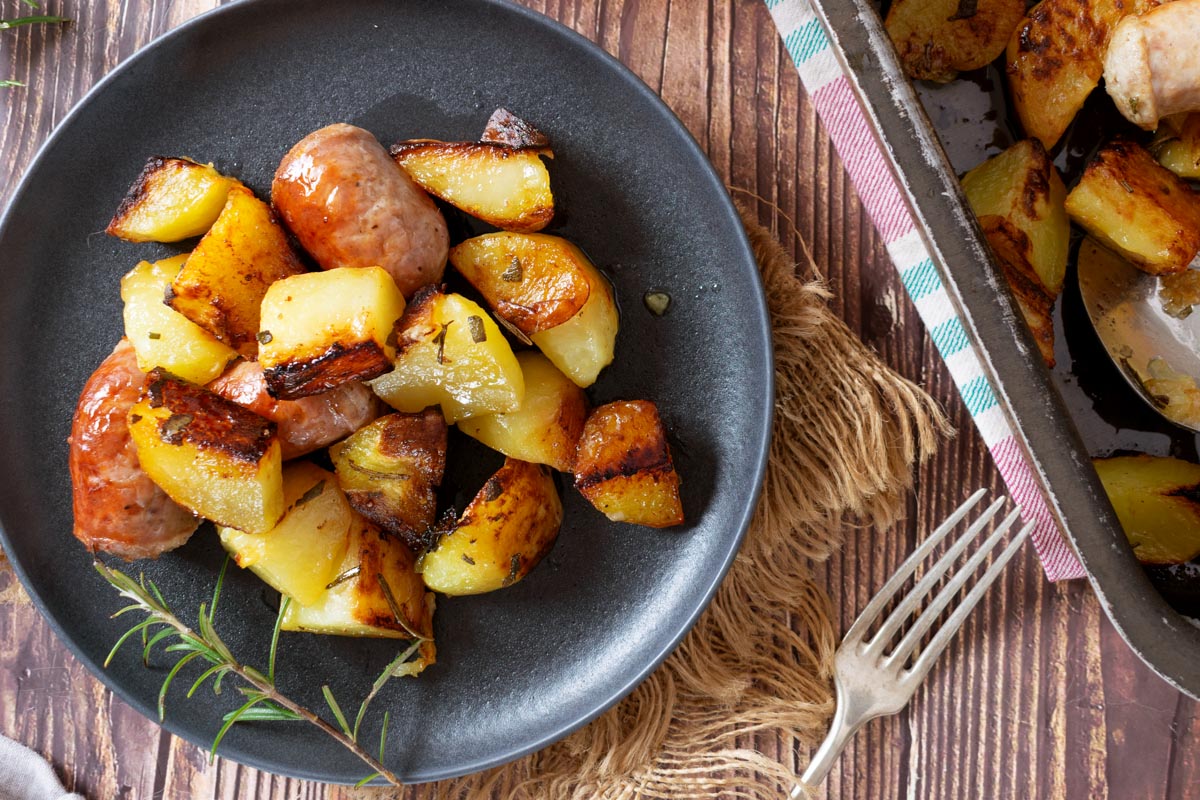 Baked Potatoes and Sausage: The Secret to Creamy Potatoes and Perfect Sausage