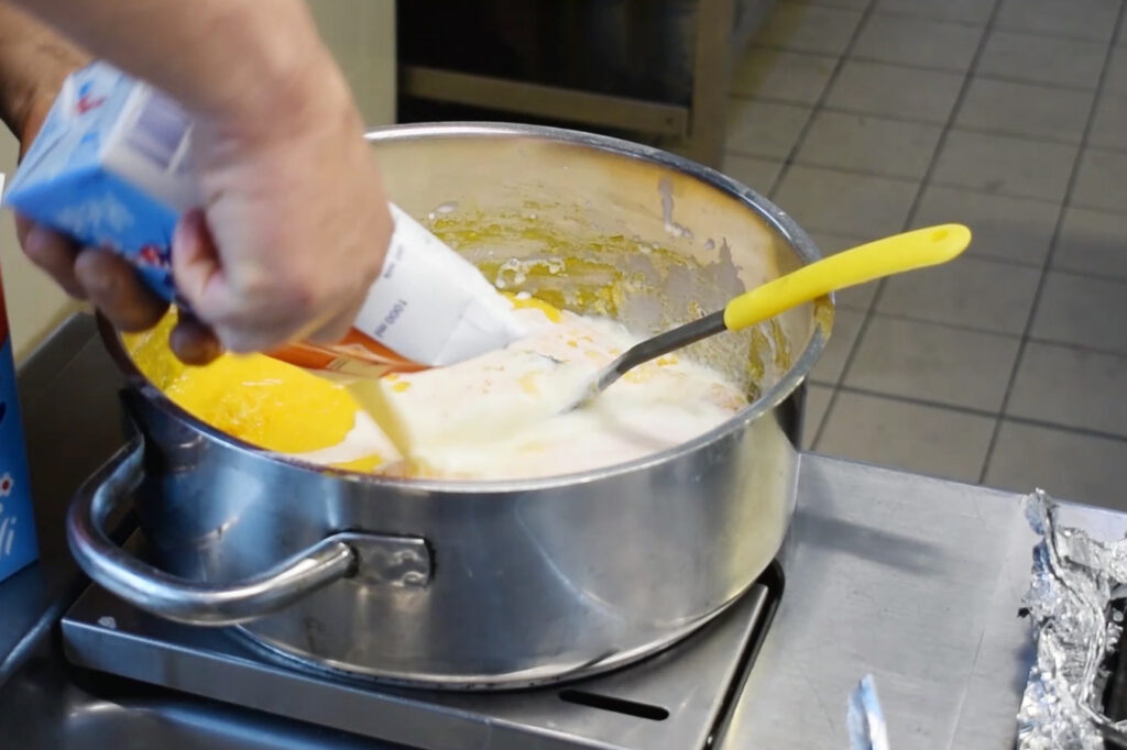 How to make Neapolitan Zeppole step 2