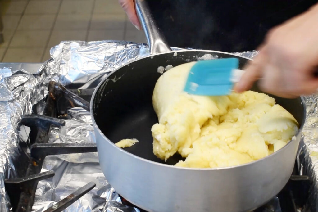 How to make Neapolitan Zeppole step 6