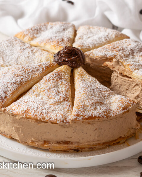 Easy Dessert: Mascarpone Coffee Mousse in Puff Pastry Layers