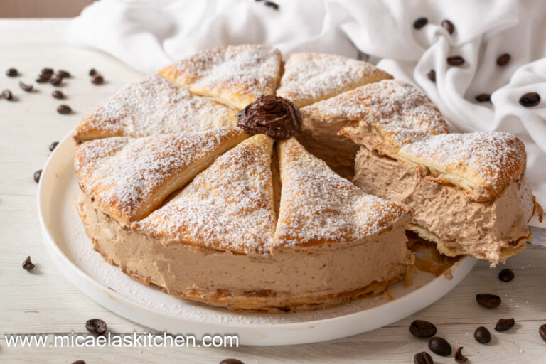 Easy Dessert: Mascarpone Coffee Mousse in Puff Pastry Layers