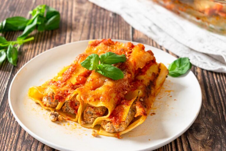 The Timeless Tradition of Meat-Filled Cannelloni: Neapolitan Cannelloni