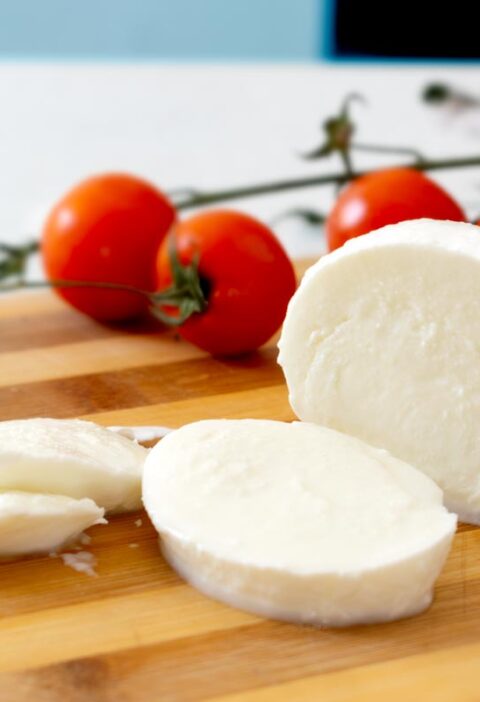 Mozzarella vs. Fior di Latte: A Guide to Italy's Creamy Delights