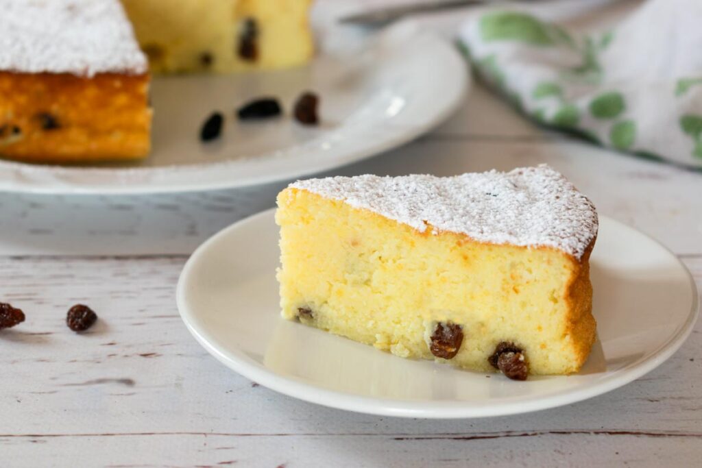 Potato Almond Cake: the Delicious Moist Cake That You Don't Expect